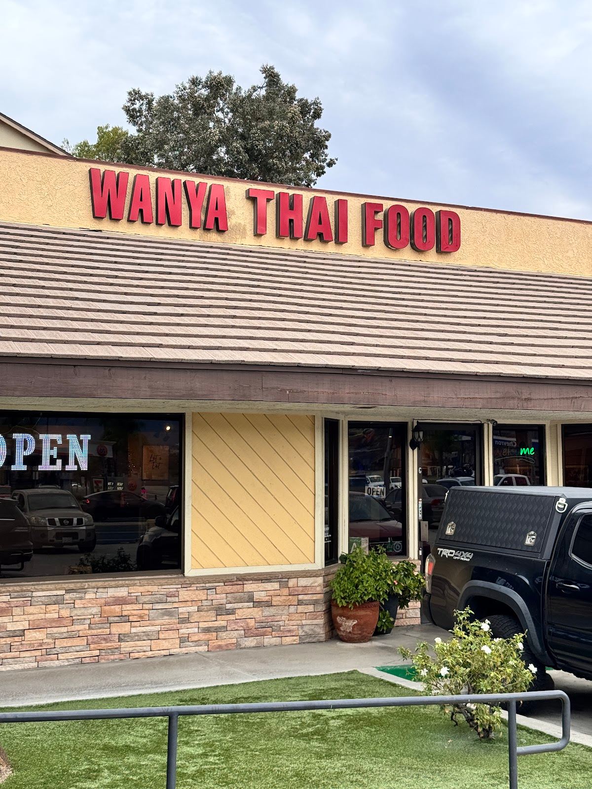 Wanya Thai Restaurant