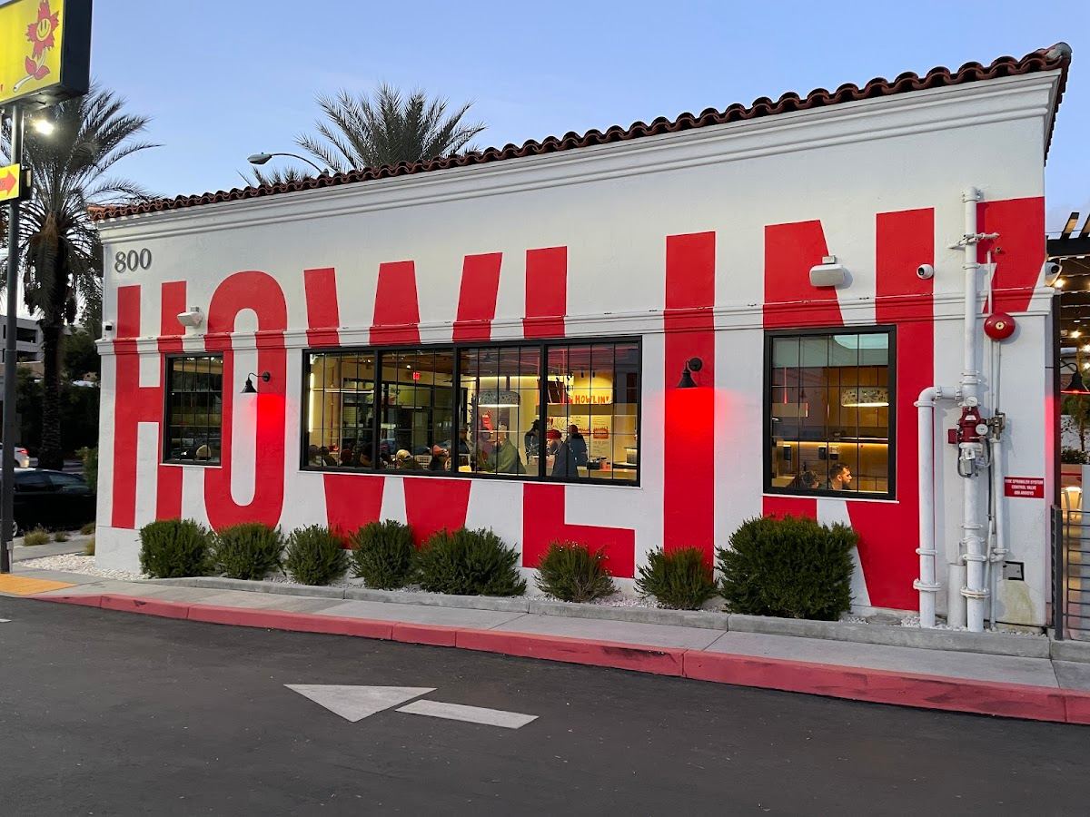 Howlin' Ray's Hot Chicken - Pasadena