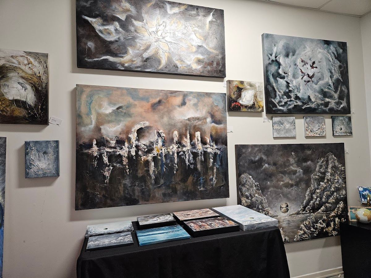 Vivid Art Studio Gallery