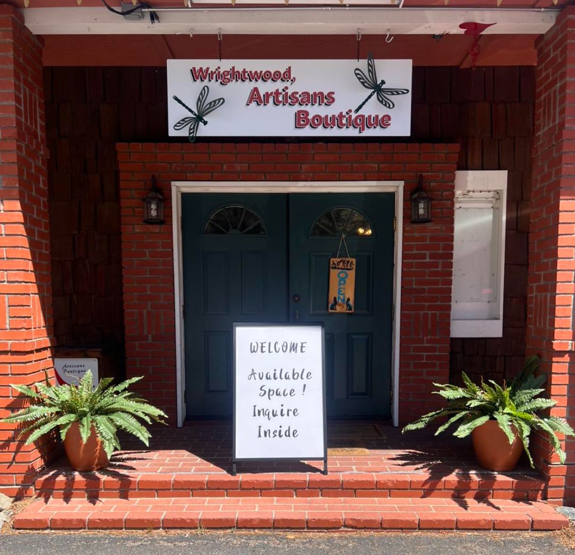Wrightwood Artisans Boutique @ Cedar Lodge