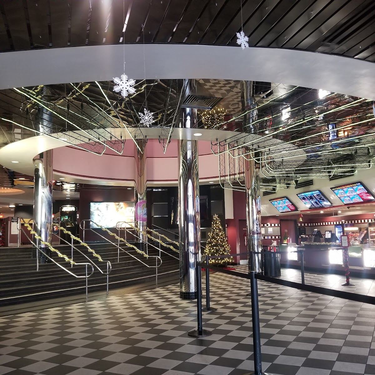 Regency Theatres Granada Hills